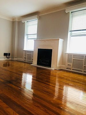 3rd image of 2112 21st St #1