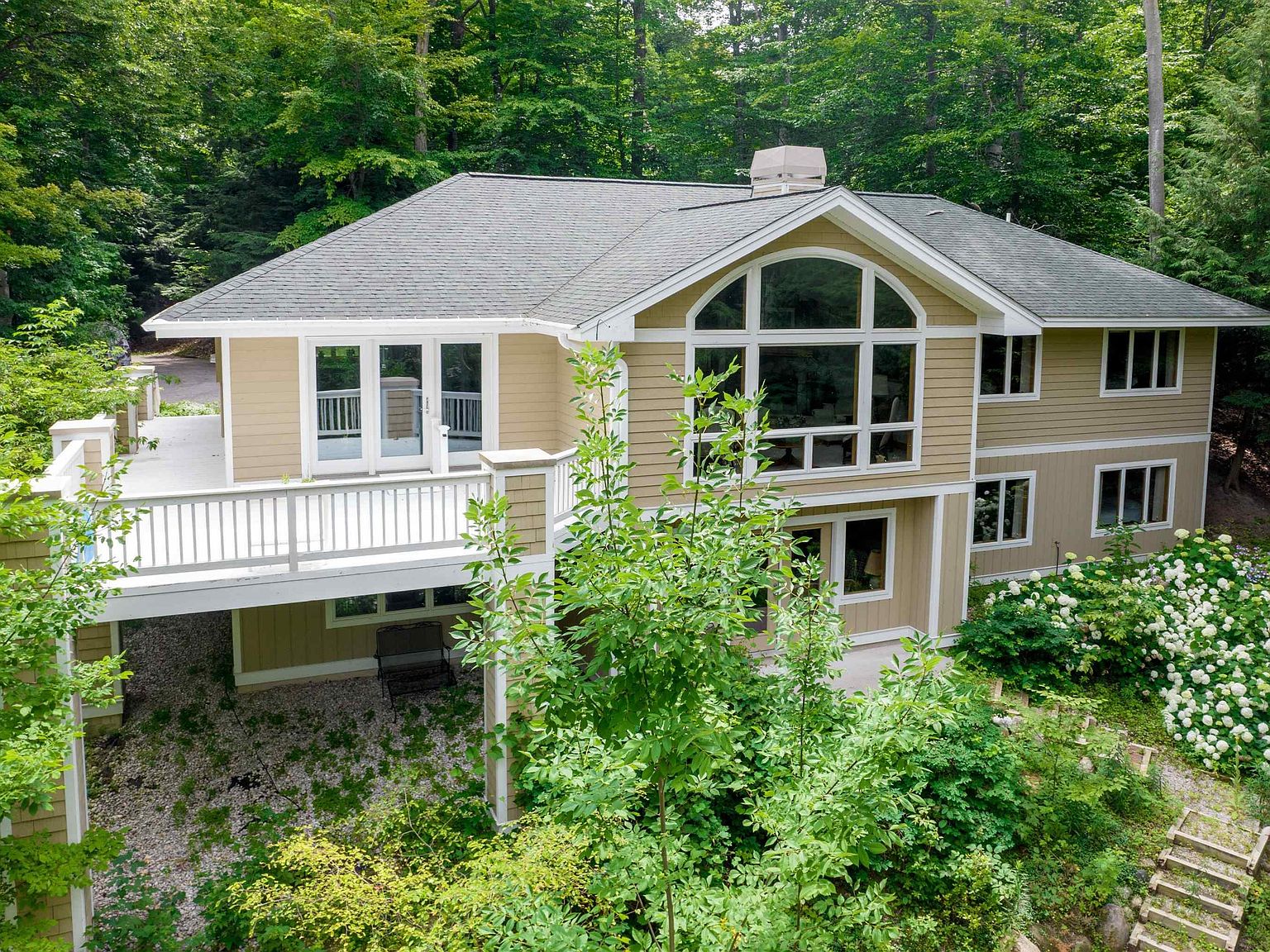 13434 Hedeen Dr, Traverse City, MI 49686 MLS 1909212 Zillow