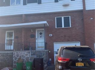 60 Halgren Cres, Haverstraw, NY 10927