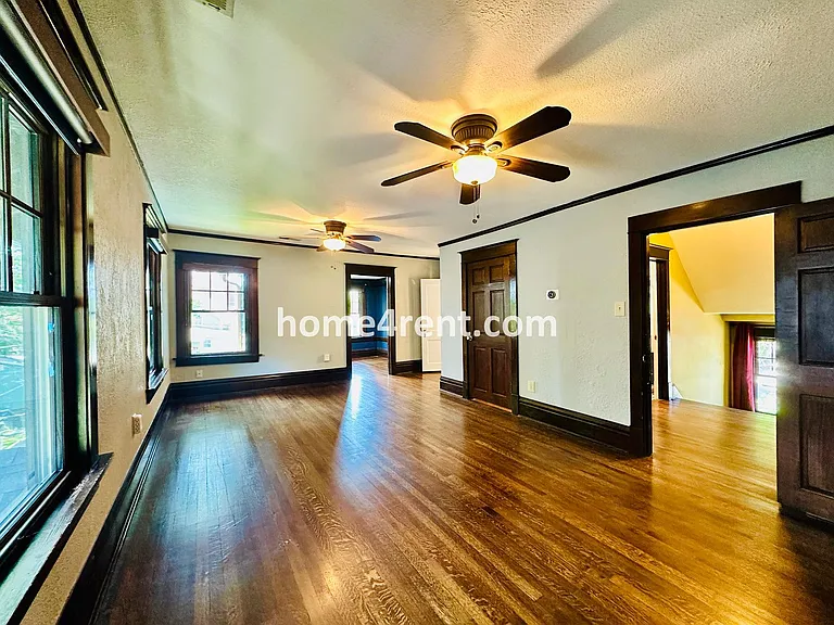 641 W 39th Ter — Photo 30