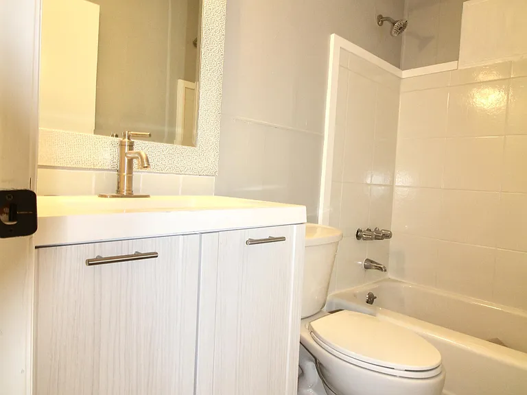 4008 Knight Rd SW #C — Photo 4