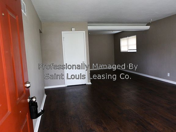 5th image of 8029 Park Way Dr