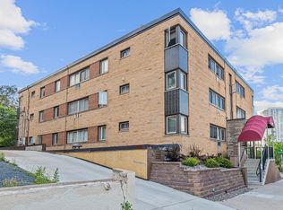 1800 Lasalle Ave #201-0, Minneapolis, MN 55403