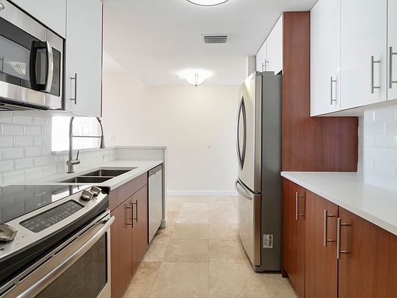 3rd image of 2650 SW 37th Ave APT 801