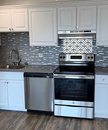 2nd image of 548 Garin Ave #330