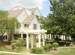 867 Pheasant Trl, Saint Charles, IL 60174