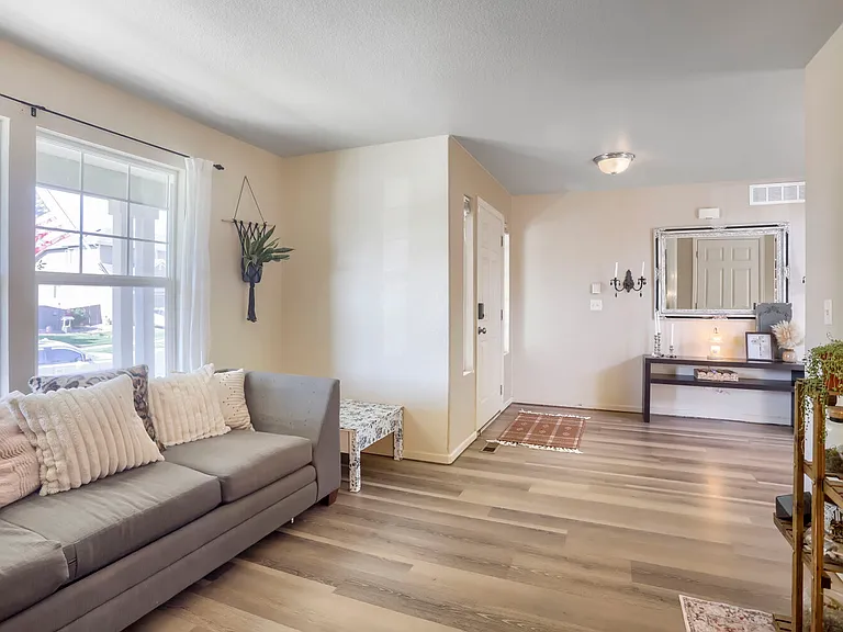 4333 Mount Lincoln St — Photo 4