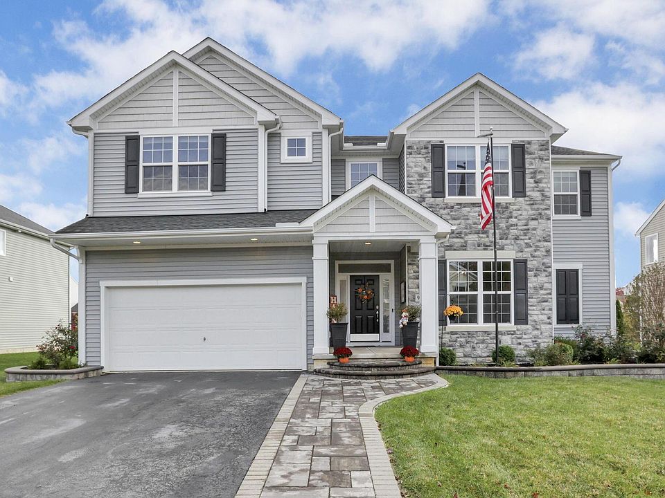 1st image of 924 Kentucky Cir