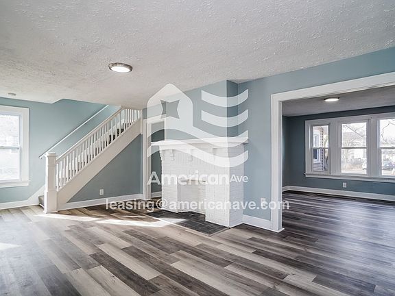 497513_002_wm_-_living_room_13559064.jpg