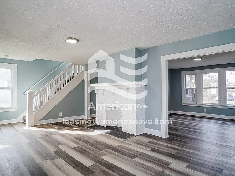 497513_002_wm_-_living_room_13559064.jpg