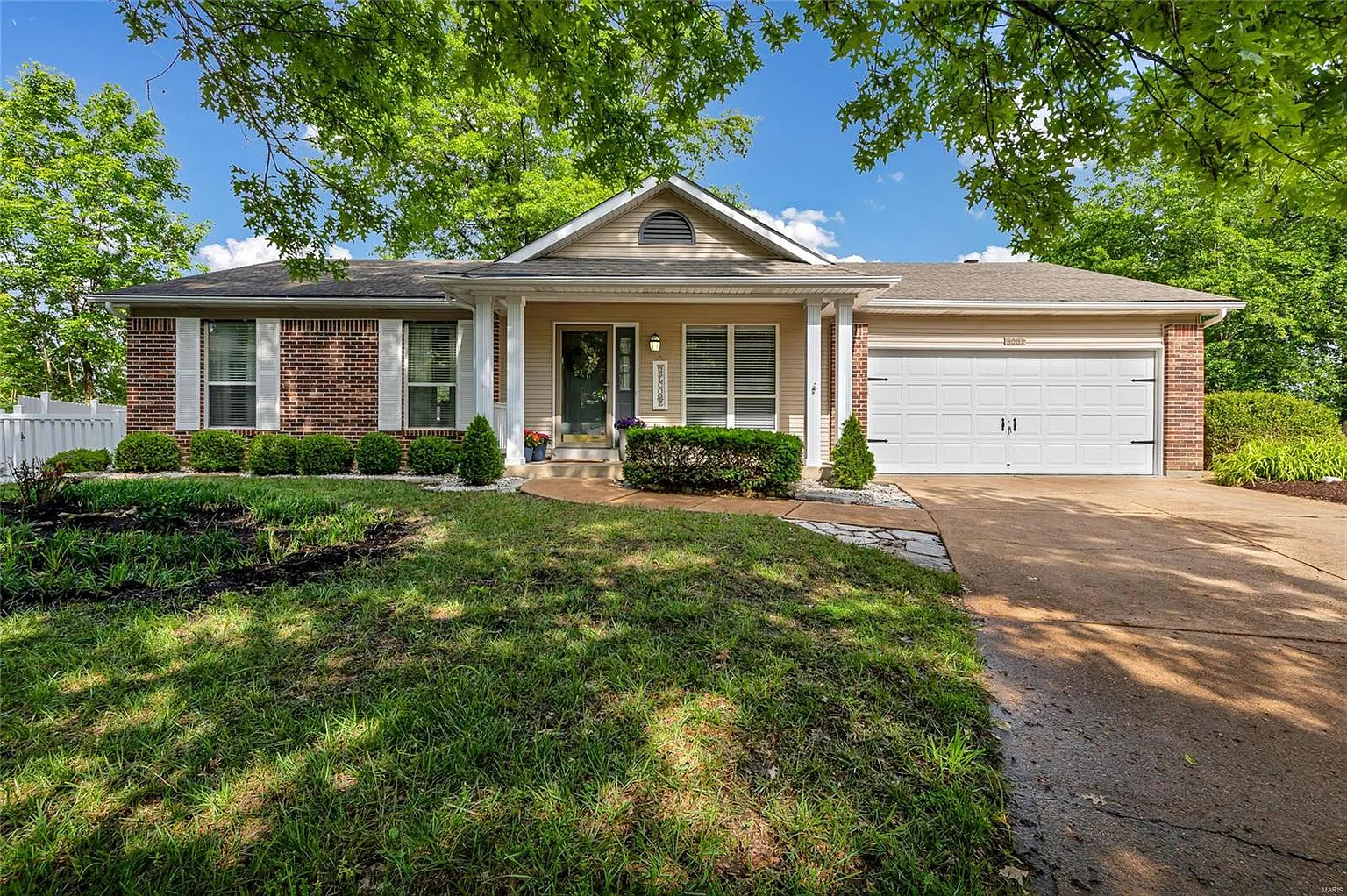 3061 Arrowhead Point Dr photo 1