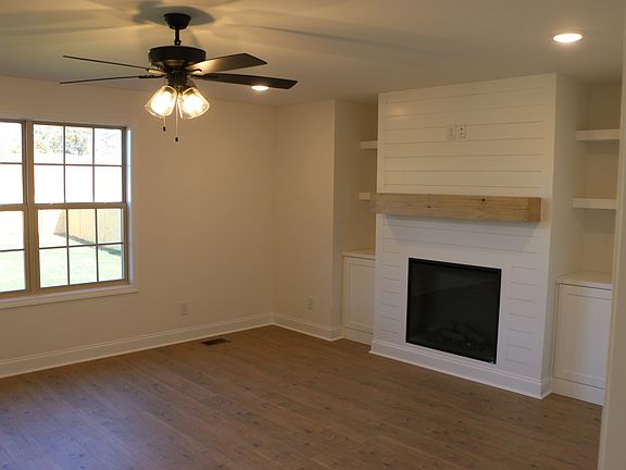 4th image of 321 Ringgold Lot 321
