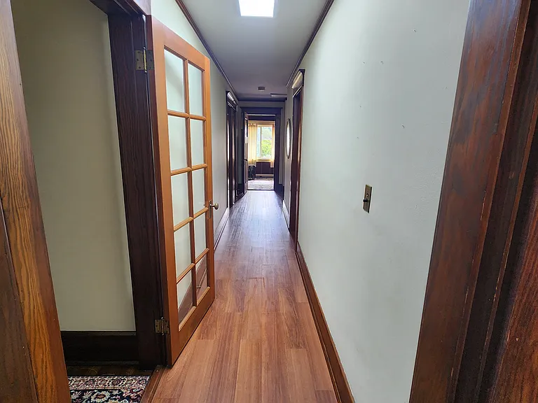 806 H St — Photo 38