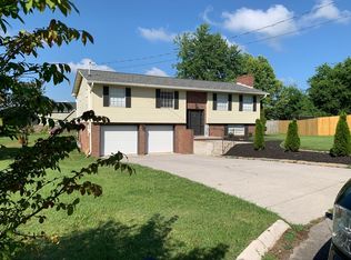 313 Foster Ct, Maryville, TN 37804