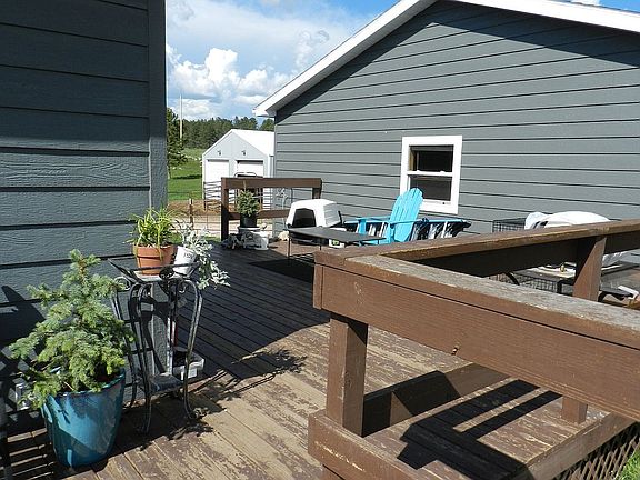 5th image of 25436 Sidney Park Rd