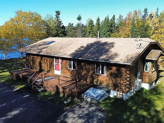 2nd image of 54 Sandy Point Road