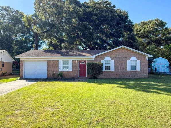 4321 Chalet Cir, Pace, FL 32571