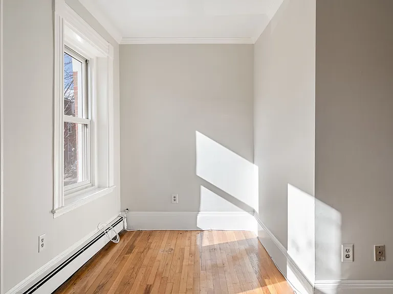 251 Bunker Hill St #2 — Photo 13