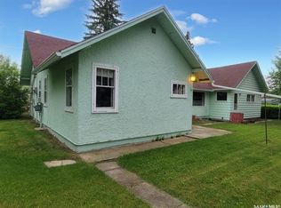 106 Railway Ave E, Neilburg, SK S0M2C0