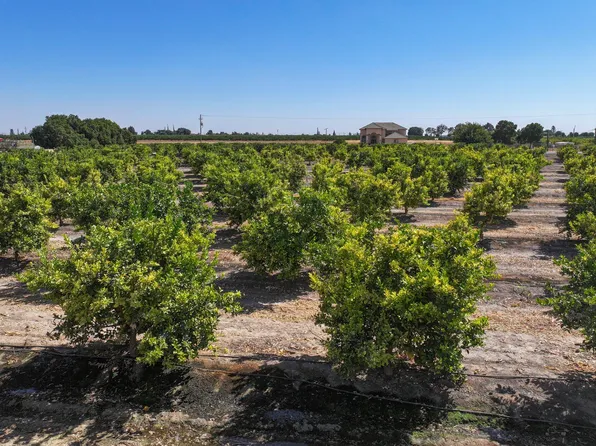 Ave. 424, Dinuba, CA 93618