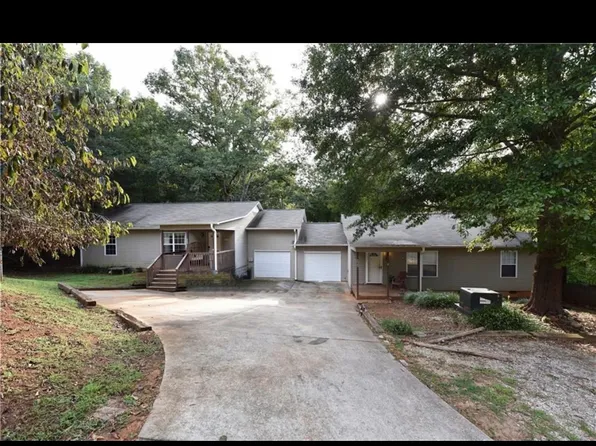 223 Orchard Ln, Seneca, SC 29672