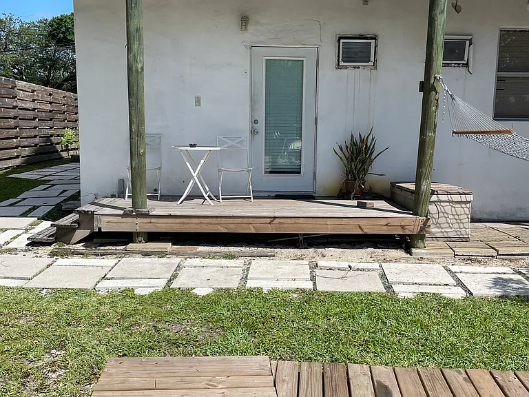 1550 Argyle Dr #2 — Photo 9