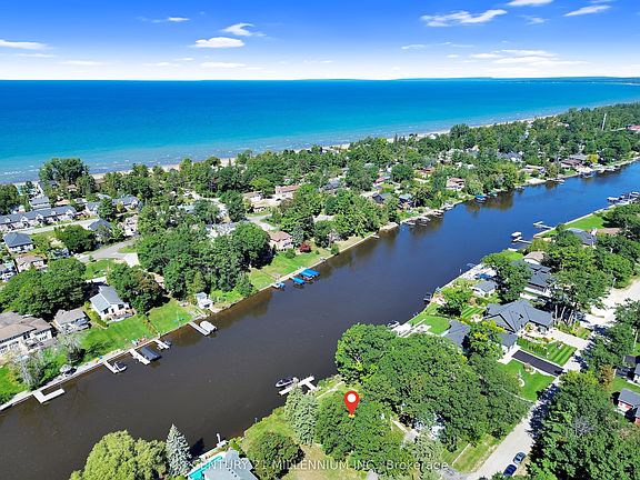 3rd image of 68 Edgewater Rd