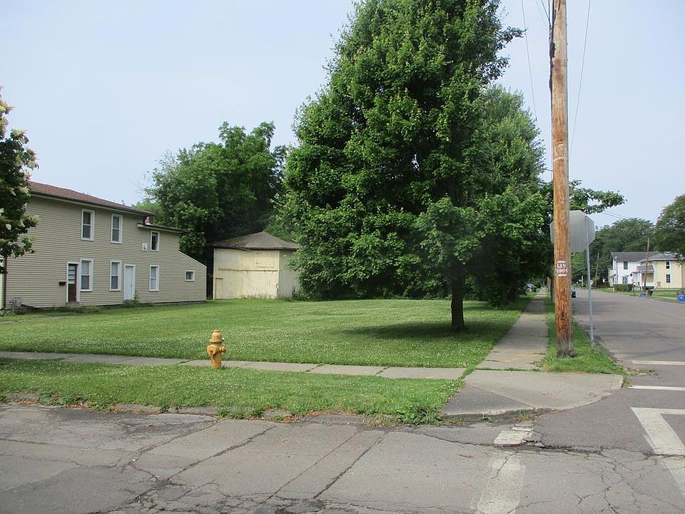 1st image of 665 Davis St