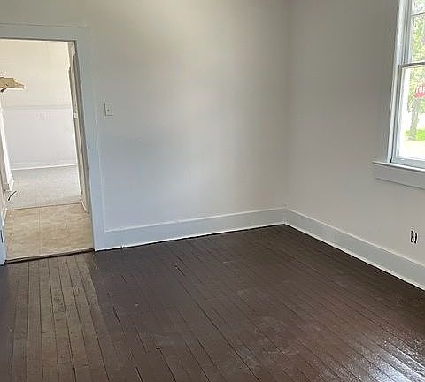 3rd image of 2901-03 Hollygrove St
