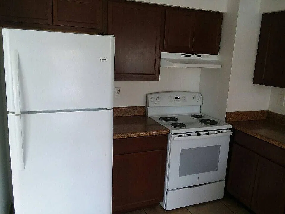 3 bed, 1850 sqft, $3,500 — Photo 3