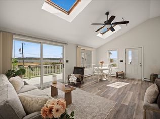 192 Swifts Beach Rd, Wareham, MA 02571