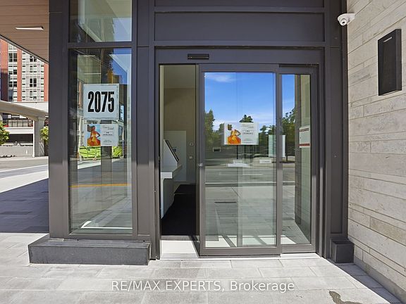 3rd image of 2075 Lakeshore Rd #2104