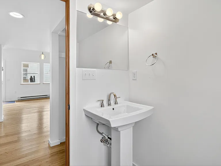 321 N Fulton St #1 — Photo 10