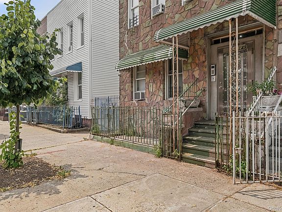 2nd image of 1149 Croes Avenue