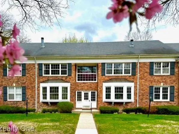 550 Billingsgate Ct APT A, Bloomfield Hills, MI 48301
