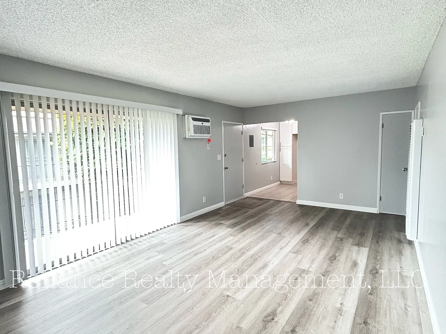 2 bed, $2,700 — Photo 1