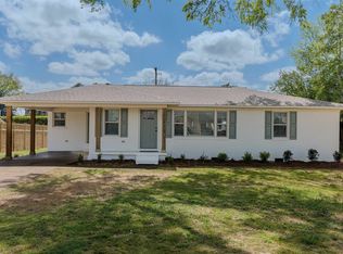 1106 Hillandale Dr, Tuscumbia, AL 35674