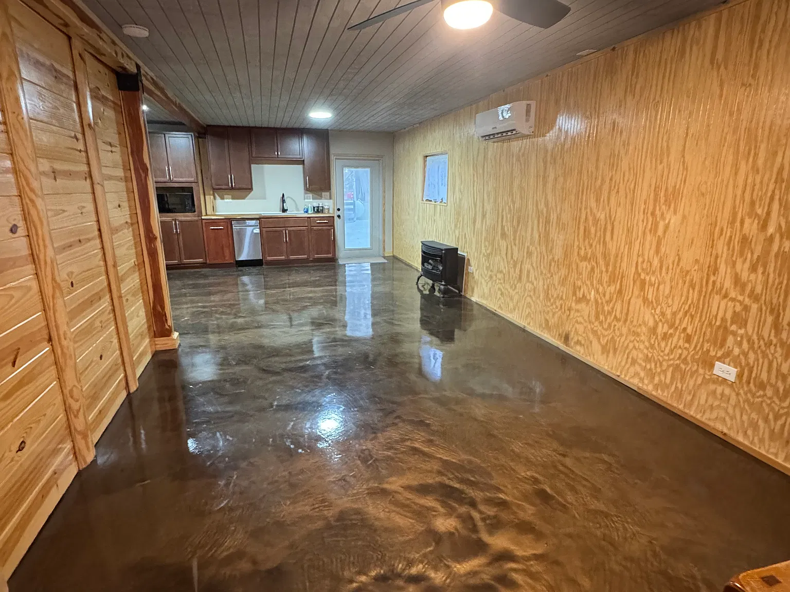 1 bed, 750 sqft, $1,100 — Photo 3