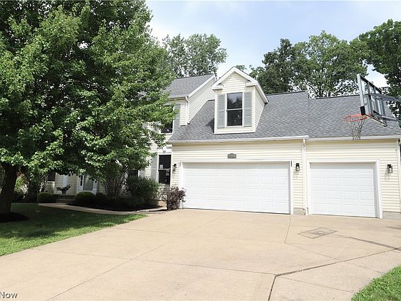 2nd image of 1100 Dover Dr