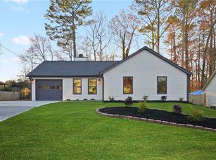 946 Worcester Pl NW, Lilburn, GA 30047