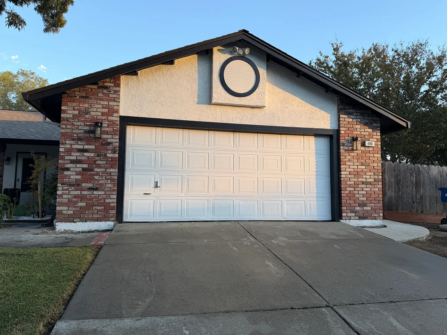 3 bed, 1134 sqft, $2,800 — Photo 2