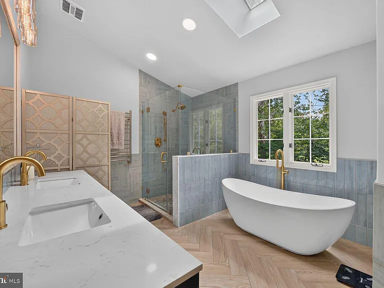 380 Clagett St SW — Photo 25