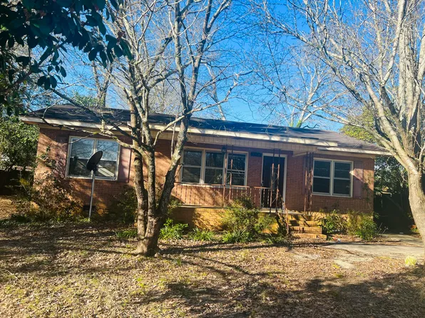 330 Parker St, Johnston, SC 29832