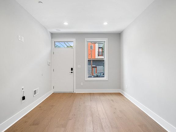 3rd image of 10 E Montgomery Ave #1A