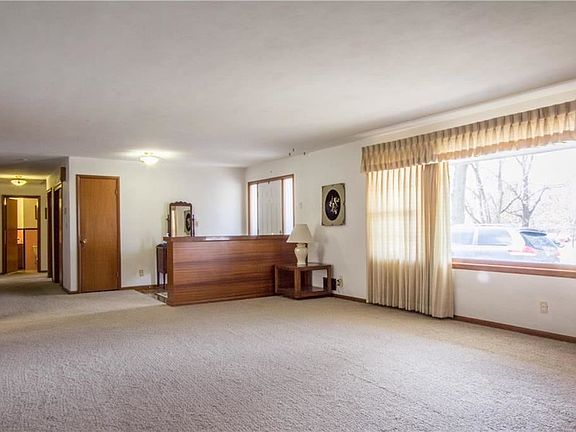 4th image of 7221 Hullwood Ave