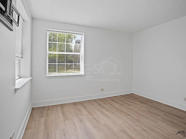 796 N Gary Ave #107 — Photo 9