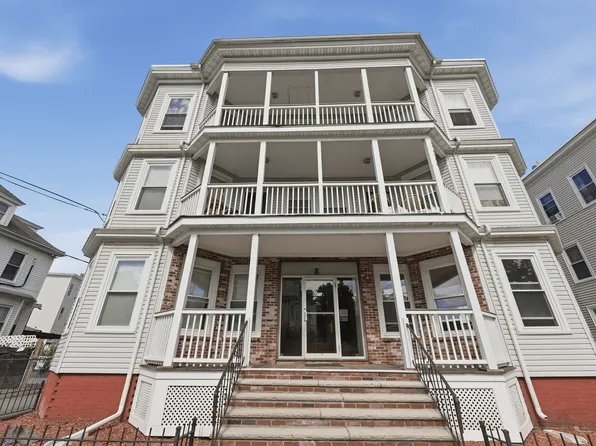 71 Harwood St, Lynn, MA 01902