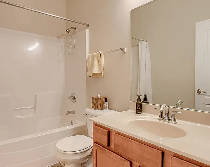 19155 Drexel Cir — Photo 19
