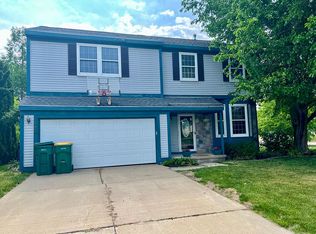 7026 Lochmoor Dr, Ypsilanti, MI