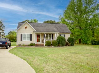 21 Birchwood Cir, Coats, NC 27521